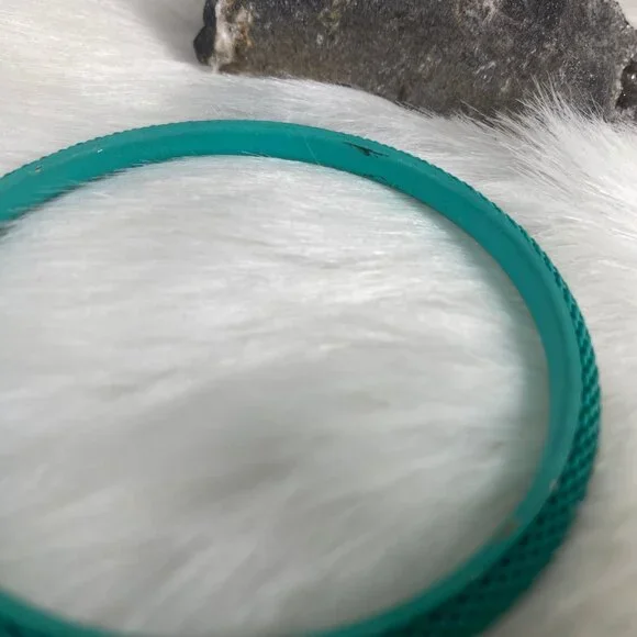 Teal Green Mesh Bangle Bracelet - Picture 3 of 4